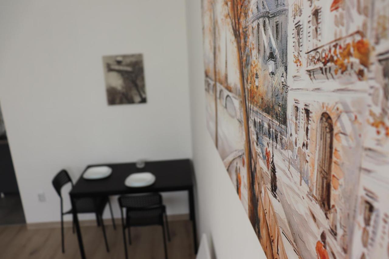 Apartman Lena Banovo Brdo Apartment Belgrade Luaran gambar