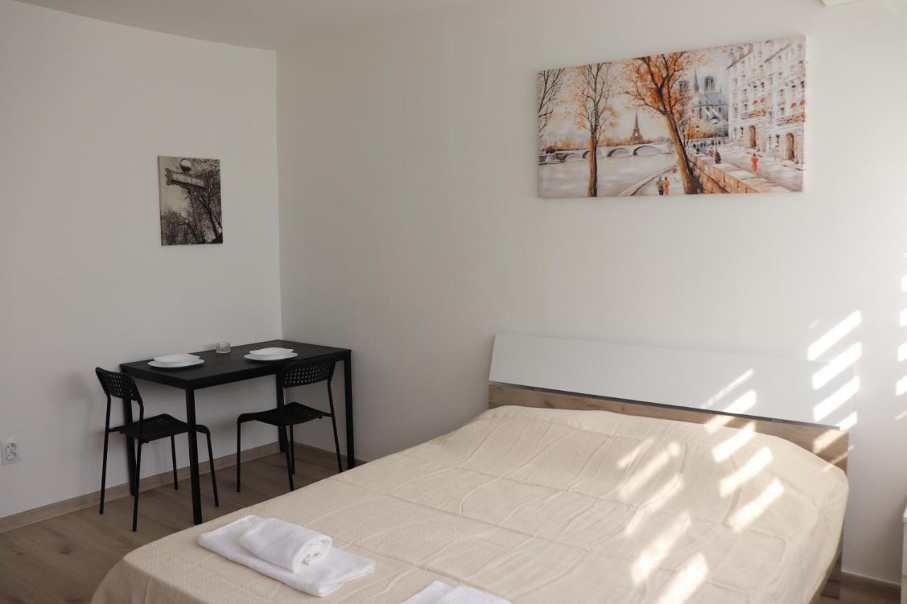Apartman Lena Banovo Brdo Apartment Belgrade Luaran gambar